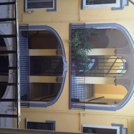 Welcome 3* Naples